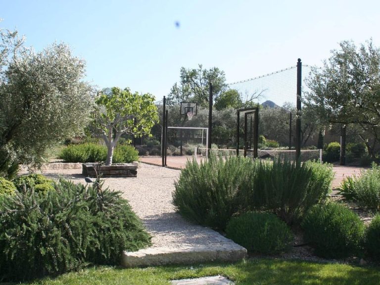 Villa Drossa - Le terrain multisport
